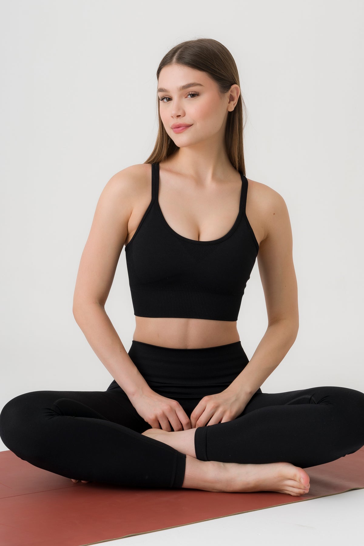 Yüksek Bel Dikişsiz Seamless Spor Tayt – Toparlayıcı & Esnek Kadın Taytı